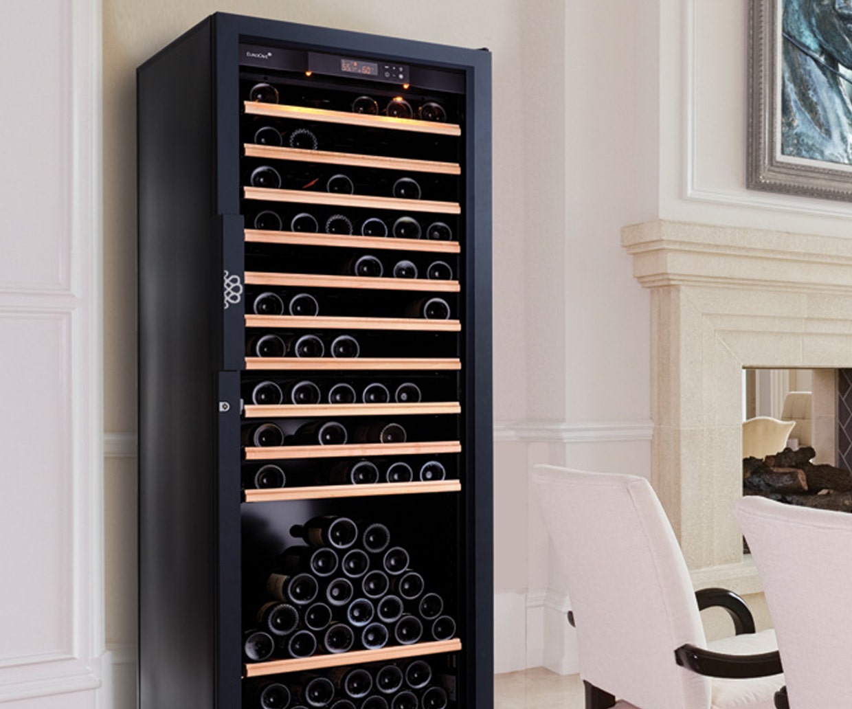 Wine refrigerator